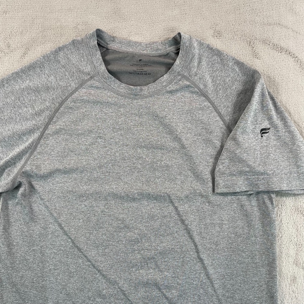 Fabletics The Training Day Tee Shirt Men Large Heather Grey Performance Training